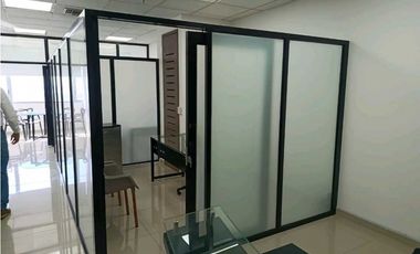 Oficina en arriendo centro empresarial las américas 3 Barranquilla
