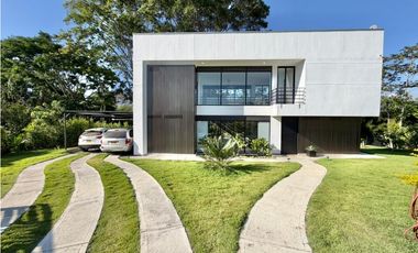VENTA DE CASA CAMPESTRE EN LA TEBAIDA QUINDIO VIA AL VALLE