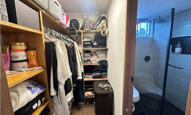 Casa en venta remodelada en Itagüí Suramérica