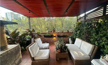 Casa en venta remodelada en Itagüí Suramérica