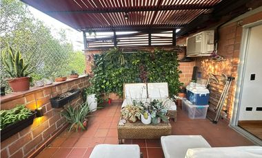 Casa en venta remodelada en Itagüí Suramérica