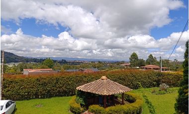 Venta de finca en El Carmen de Viboral - la joya natural del Oriente