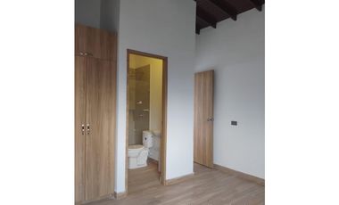 Se arrienda  hermoso apartamento en laureles