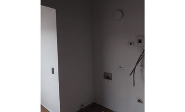 Se arrienda  hermoso apartamento en laureles