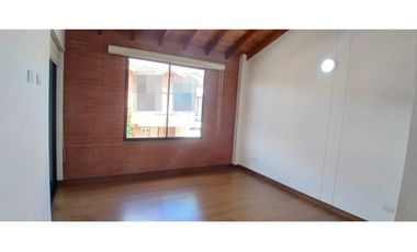 Se arrienda casa ubicada en el municipio de La Ceja Antioquia.