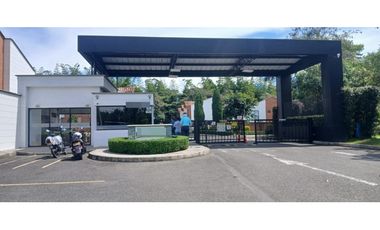 Se arrienda casa ubicada en el municipio de La Ceja Antioquia.