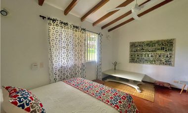 Se vende finca en Via Cerritos-La Virginia