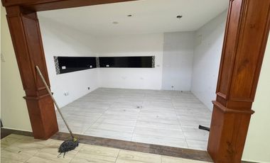 CASA EN VENTA- LAS MERCEDES-PALMIRA-CALLE PRINCIPAL