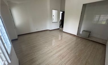 CASA EN VENTA- LAS MERCEDES-PALMIRA-CALLE PRINCIPAL