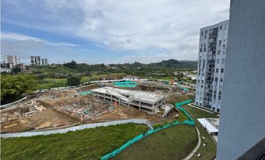 SE ARRIENDA APARTAMENTO EN AVENIDA CENTENARIO