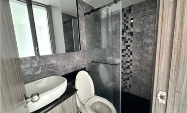 SE ARRIENDA APARTAMENTO EN AVENIDA CENTENARIO
