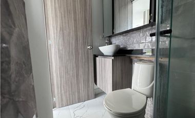 SE ARRIENDA APARTAMENTO EN AVENIDA CENTENARIO