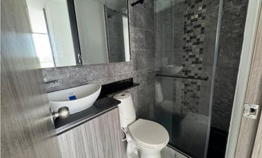 SE ARRIENDA APARTAMENTO EN AVENIDA CENTENARIO