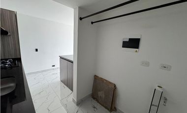 SE ARRIENDA APARTAMENTO EN AVENIDA CENTENARIO