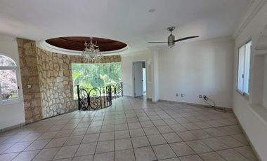 Casa - Fraccionamiento Kloster Sumiya