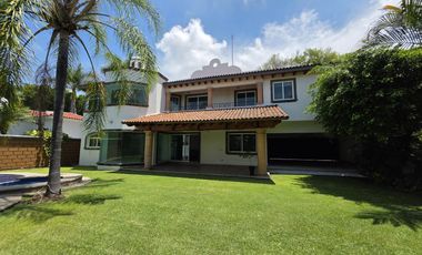 Casa - Fraccionamiento Kloster Sumiya