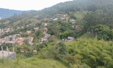 (V)OPORTUNIDAD, LOTE CON CASAS EN VENTA EN BELÉN EL JARDÍN