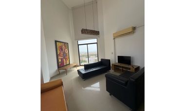 EN VENTA AMPLIO APARTAMENTO DUPLEX EN VILLA SANTOS