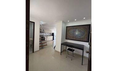 EN VENTA AMPLIO APARTAMENTO DUPLEX EN VILLA SANTOS