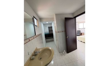 EN VENTA AMPLIO APARTAMENTO DUPLEX EN VILLA SANTOS