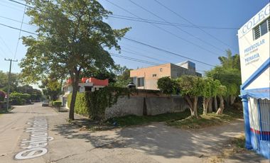 Edificio de Colegio Escuela en Venta - Renta con Uso de Suelo Comercial, Jiutepec