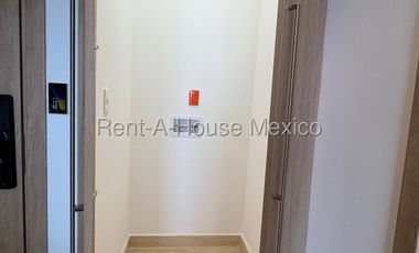 Departamento en Renta en Naucalpan de Juarez, Bosques de Las Palmas AM. 26-580