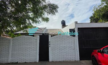 Casa mas departamento independiente en Monte Grande sobre lote de 10 x 37 metros