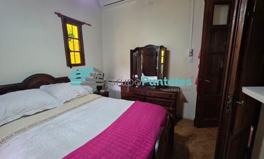 Casa mas departamento independiente en Monte Grande sobre lote de 10 x 37 metros