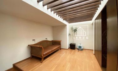 Casa en Venta en Jardines del Pedregal C