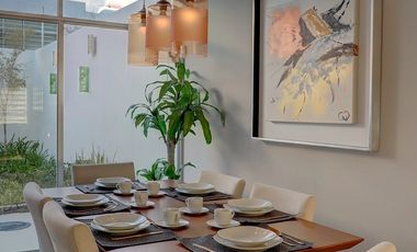 CASA EN VENTA EN MARIANO OTERO