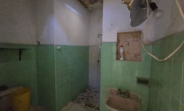Propiedad cercano a Paseo de Montejo para remodelar