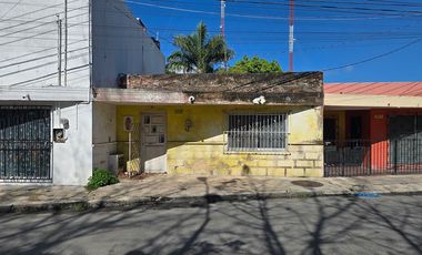 Propiedad cercano a Paseo de Montejo para remodelar