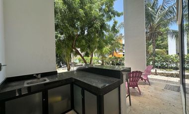 VILLA AMUEBLADA CON PANELES SOLARES  EN VENTA EN TELCHAC PUERTO, YUCATÁN.