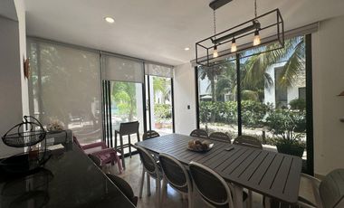 VILLA AMUEBLADA CON PANELES SOLARES  EN VENTA EN TELCHAC PUERTO, YUCATÁN.