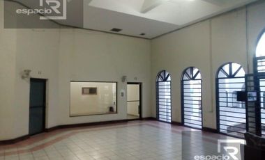 LOCAL EN VENTA YA RENTADO EN PLAZA QUINTAS SOBRE ORTIZ MENA