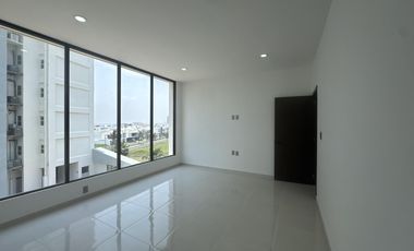 CASA CON ALBERCA EN PLAYAS DEL CONCHAL