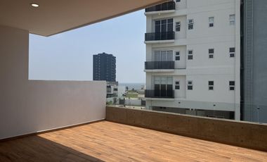 CASA CON ALBERCA EN PLAYAS DEL CONCHAL