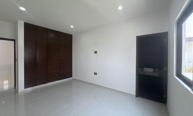 CASA CON ALBERCA EN PLAYAS DEL CONCHAL