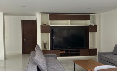 VENTA CASA LOMAS COUNTRY - ELEVAODR INTERNO