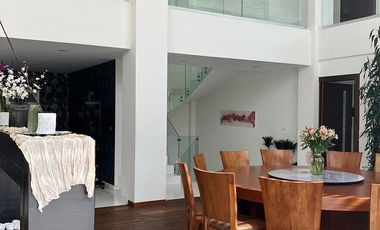 VENTA CASA LOMAS COUNTRY - ELEVAODR INTERNO