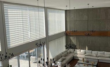 VENTA CASA LOMAS COUNTRY - ELEVAODR INTERNO