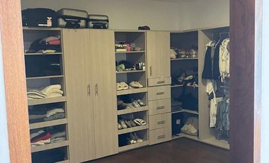 VENTA CASA LOMAS COUNTRY - ELEVAODR INTERNO