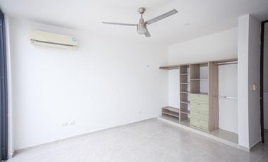 CASA EN VENTA EN PRIVADA AMBAR DE CONKAL, CON PANELES SOLARES.