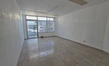 Edificio Comercial para Oficinas a unos pasos de La Luna