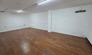 Edificio Comercial para Oficinas a unos pasos de La Luna
