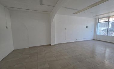 Edificio Comercial para Oficinas a unos pasos de La Luna