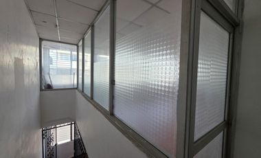 Edificio Comercial para Oficinas a unos pasos de La Luna