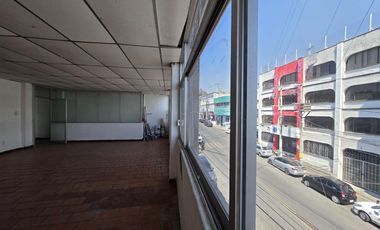 Edificio Comercial para Oficinas a unos pasos de La Luna