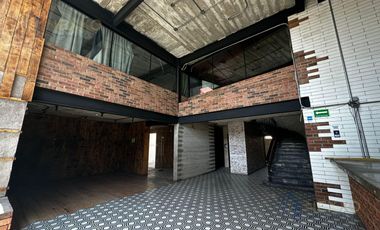 Local En Renta Calzada De Los Arcos 23