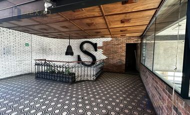 Local En Renta Calzada De Los Arcos 23